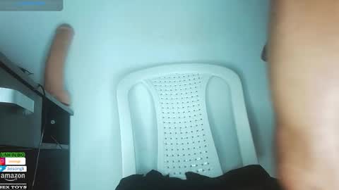 Snapshot of jeisongk chatting on December 17, 2025, 11:27 am Jason online show from December 17, 2025, 11:27 am