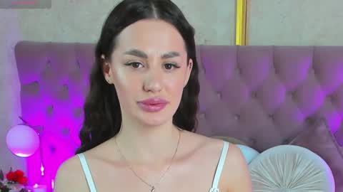 Jelisse online show from February 2, 2025, 5:15 pm