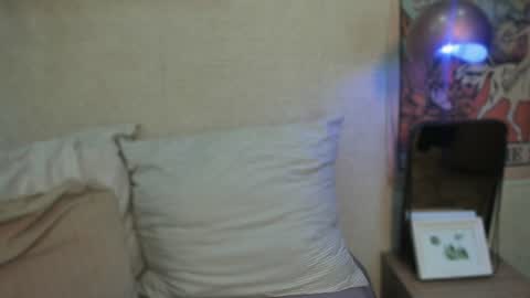 jen_rose_ online show from June 25, 2026, 8:24 pm