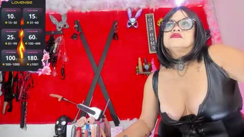 jena_derbo online show from September 9, 2025, 10:26 am