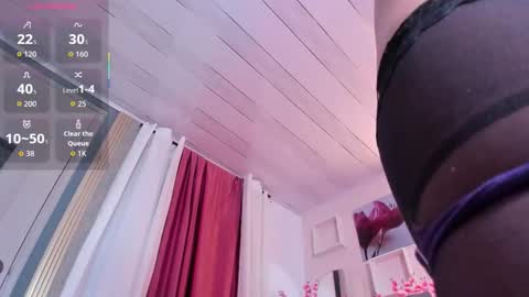 Snapshot of jenie_fire_ chatting on September 30, 2025, 8:03 pm Angie online show from September 30, 2025, 8:03 pm