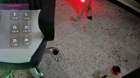 Snapshot of jenie_fire_ chatting on October 15, 2025, 2:17 pm Angie online show from October 15, 2025, 2:17 pm