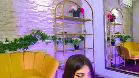 Jenifer  online show from June 14, 2026, 7:38 pm