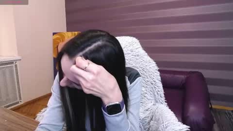 Kira online show from April 20, 2026, 7:11 am