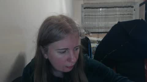 JenisAndPeter online show from March 18, 2026, 6:22 pm