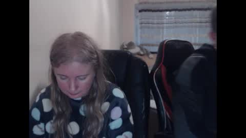 JenisAndPeter online show from April 2, 2026, 4:37 pm