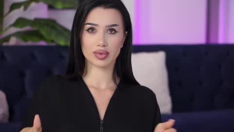 jenna_day online show from September 15, 2025, 6:02 am