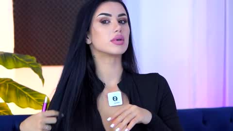 jenna_day online show from October 27, 2025, 10:41 am