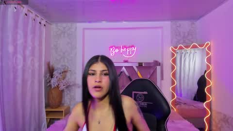 jenna_tay1 online show from April 21, 2026, 8:23 pm