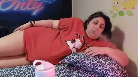  Dragon Queen. Be my Dragon --  and  online show from January 17, 2026, 6:33 pm