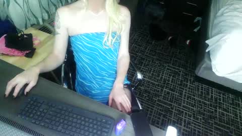 Snapshot of jennacd4life chatting on December 20, 2024, 3:47 am Jenna Cross online show from December 20, 2024, 3:47 am