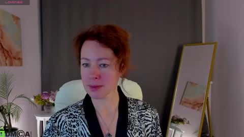 Snapshot of jennali1 chatting on April 28, 2026, 4:06 am Jenna online show from April 28, 2026, 4:06 am