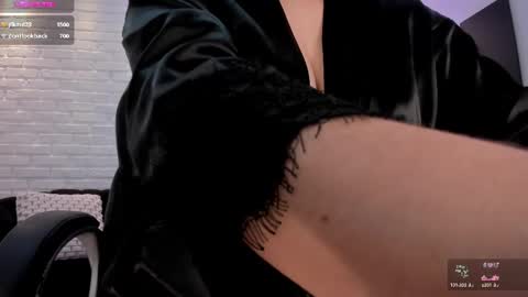 Jenna Olson  online show from February 20, 2025, 6:13 pm