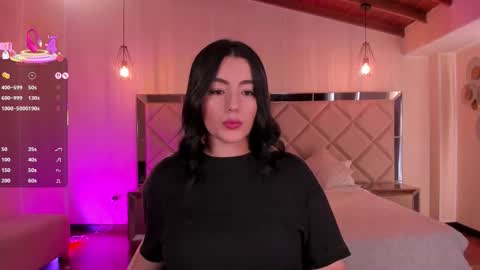 Jenna Olson  online show from September 29, 2025, 6:35 pm