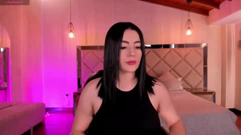 Jenna Olson  online show from October 1, 2025, 5:41 pm