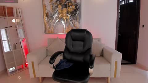 Jenna Olson  online show from February 23, 2026, 6:38 pm