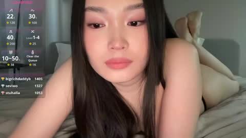 jennie_yung online show from April 21, 2026, 2:51 am