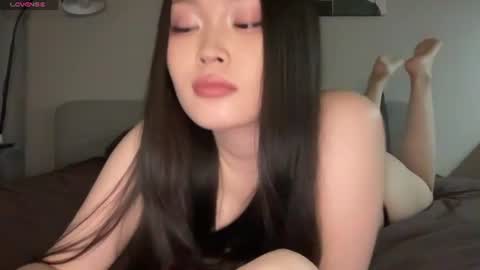 Snapshot of jennie_yung chatting on July 22, 2026, 3:31 am jennie_yung online show from July 22, 2026, 3:31 am