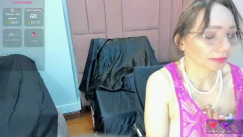 Jennie online show from April 18, 2026, 12:20 pm