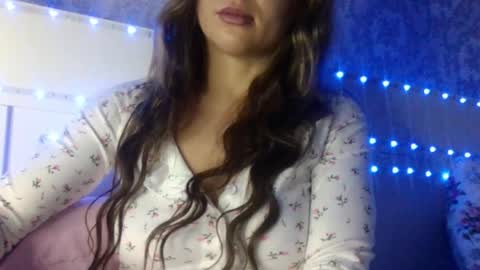 Jennifer online show from March 6, 2025, 1:58 am