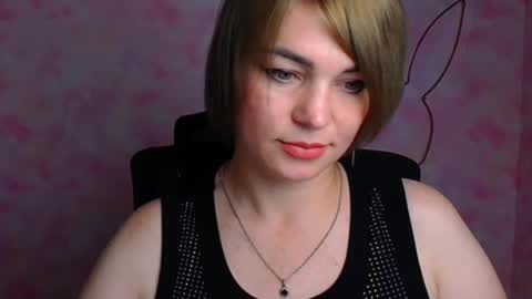 Snapshot of jennifer_cuttie chatting on June 25, 2026, 6:18 am Jennifer online show from June 25, 2026, 6:18 am
