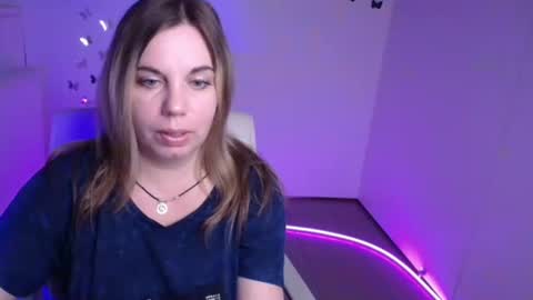 Jennifer online show from October 7, 2025, 7:33 pm