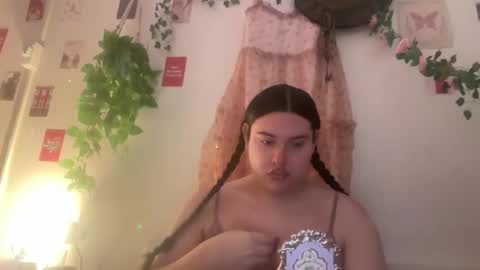 Snapshot of jennifer_robbie chatting on June 6, 2026, 3:00 am jennifer_robbie online show from June 6, 2026, 3:00 am