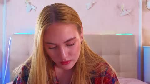 jennifercamprell online show from April 14, 2026, 7:09 pm