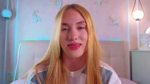 jennifercamprell online show from April 17, 2026, 7:17 pm