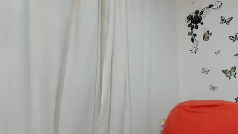 jenniferloveyou online show from January 31, 2025, 8:43 pm