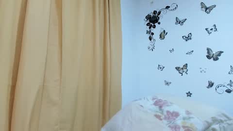 jenniferloveyou online show from October 3, 2025, 4:37 pm