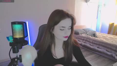 Jenni online show from April 26, 2026, 12:03 pm