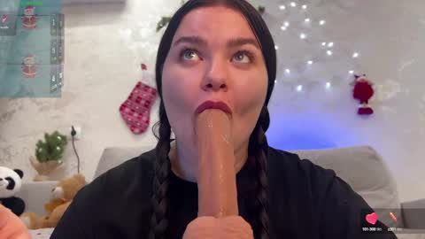 Mila online show from December 16, 2024, 7:54 pm