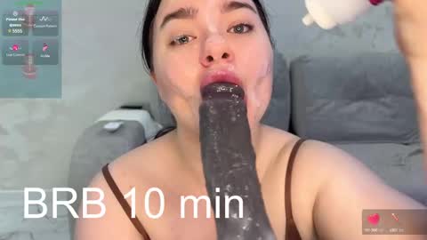 Mila online show from December 31, 2024, 3:12 am