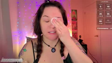 Jenn online show from February 23, 2026, 3:31 pm