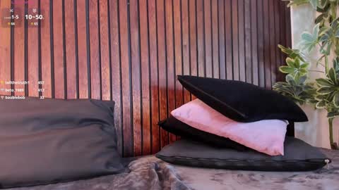     online show from February 8, 2025, 3:10 pm