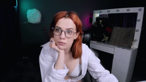 YOUR BEST WAY TO HAVE FUN online show from January 28, 2025, 10:12 am