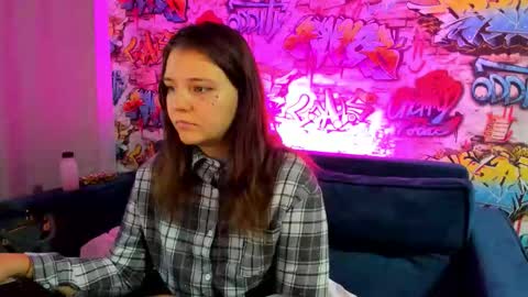 Jenny online show from September 16, 2025, 12:44 am