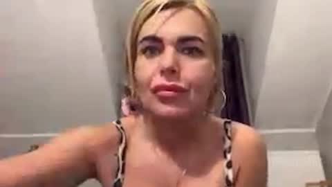 Jenny online show from January 16, 2025, 12:42 pm