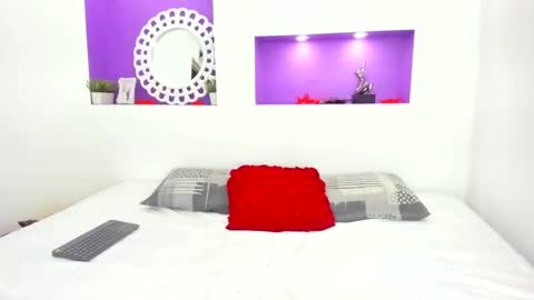 jenny_towers online show from November 14, 2025, 8:07 pm