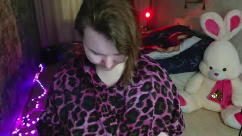 Jenny online show from March 27, 2026, 4:07 am