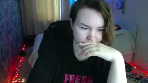 Jenny online show from April 21, 2026, 3:46 am