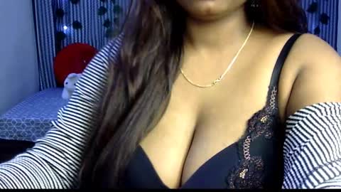 jenny online show from February 13, 2025, 11:58 pm