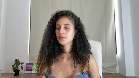 Jenny taborda online show from May 26, 2026, 4:14 pm