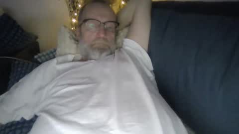 jens19651 online show from December 3, 2025, 7:05 am