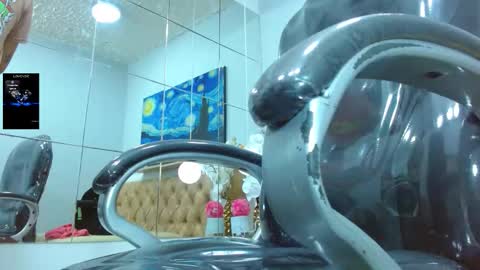  JEREMIAS  online show from December 15, 2025, 2:21 pm