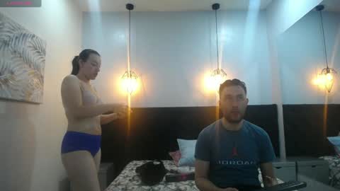 Jeremmyandstacy online show from January 28, 2025, 12:22 pm