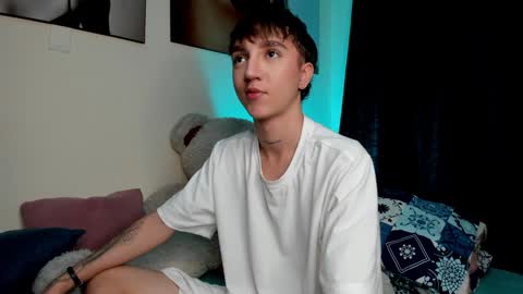 jero independent model online show from December 24, 2024, 8:00 am