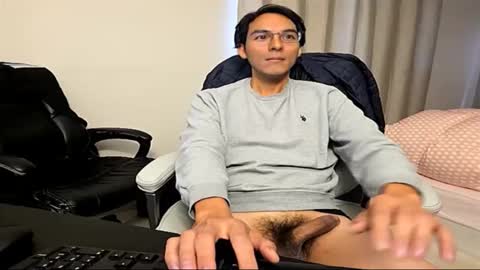 jerker_fan online show from November 7, 2025, 3:23 pm