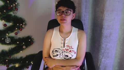 jero harper1 online show from December 15, 2024, 1:43 pm